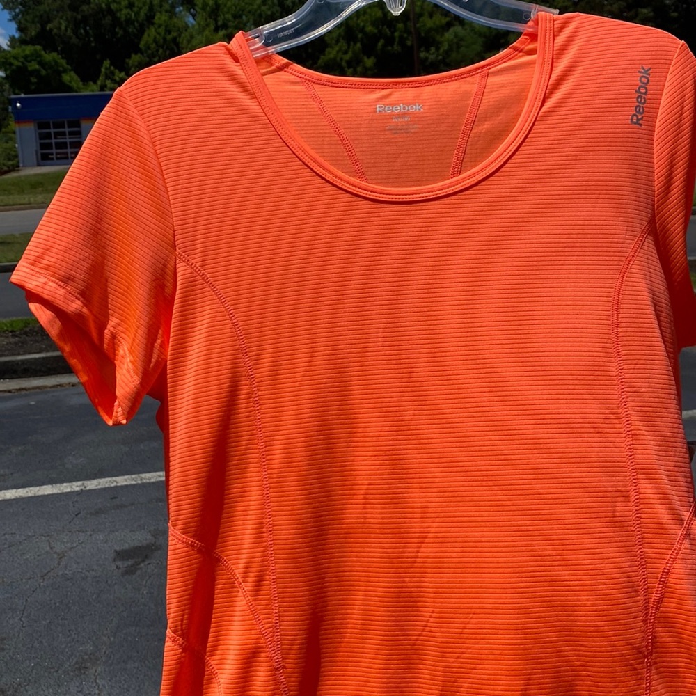 Orange T shirt